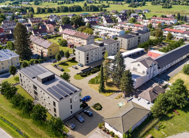 Družstevní byty ve Dvoře Králové situace